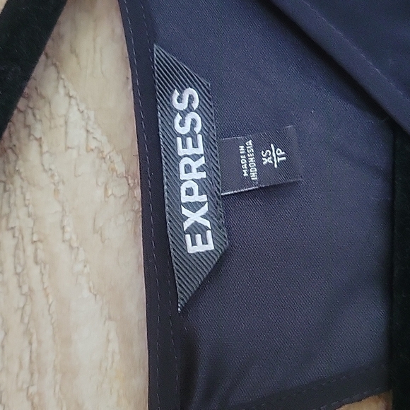Express Little Black Dress 3/4 Sleeves Size XSmall - Picture 3 of 7